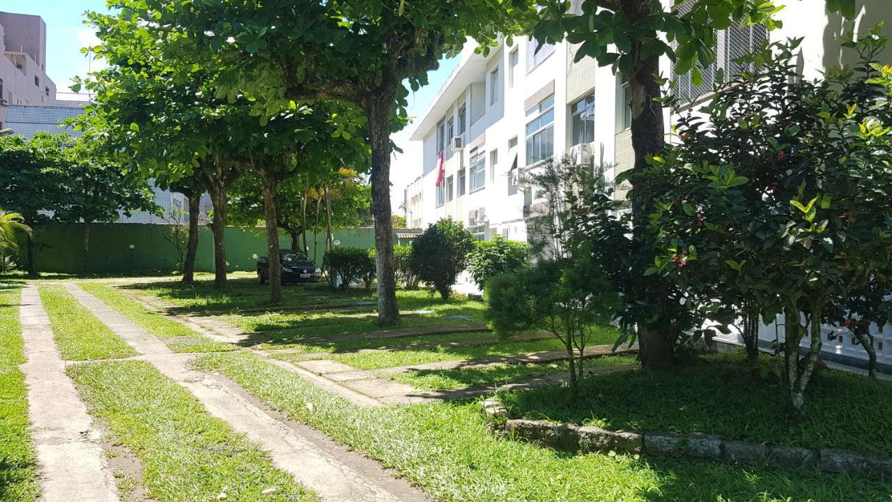 גוארויה Apartamento A Uma Quadra Da Praia מראה חיצוני תמונה