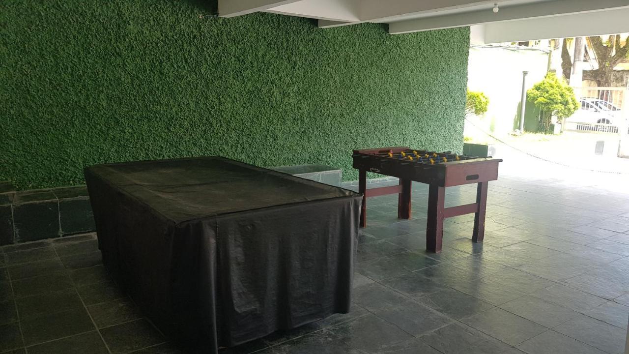 גוארויה Apartamento A Uma Quadra Da Praia מראה חיצוני תמונה