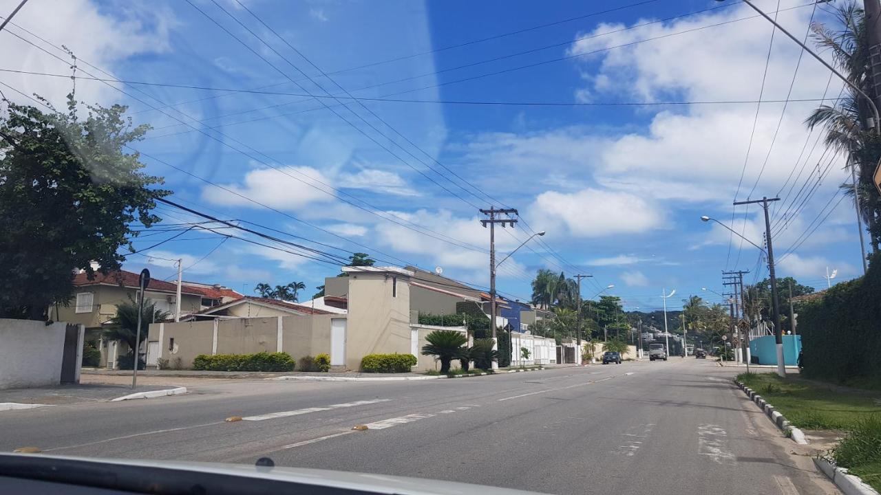 גוארויה Apartamento A Uma Quadra Da Praia מראה חיצוני תמונה
