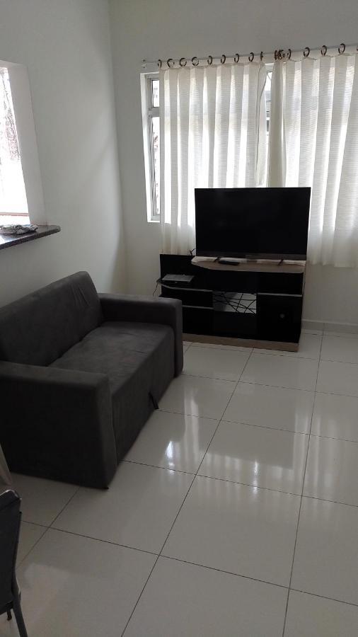 גוארויה Apartamento A Uma Quadra Da Praia מראה חיצוני תמונה